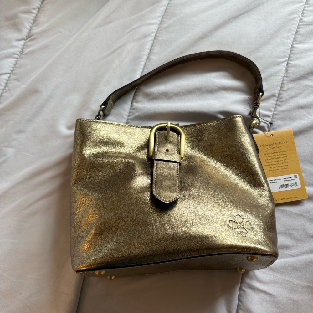 NWT Patricia Nash Metallic Gold Shoulder Bag - Picture 8 of 8